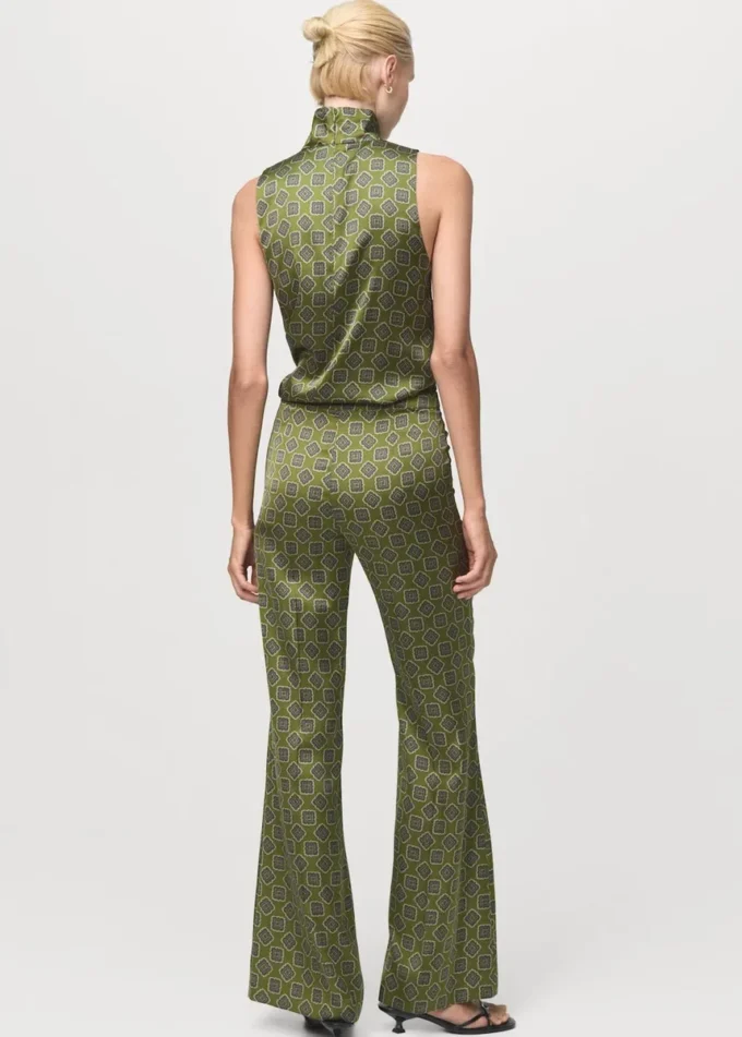 Pantaloni in raso con stampa geometrica Pantaloni in raso con stampa geometrica