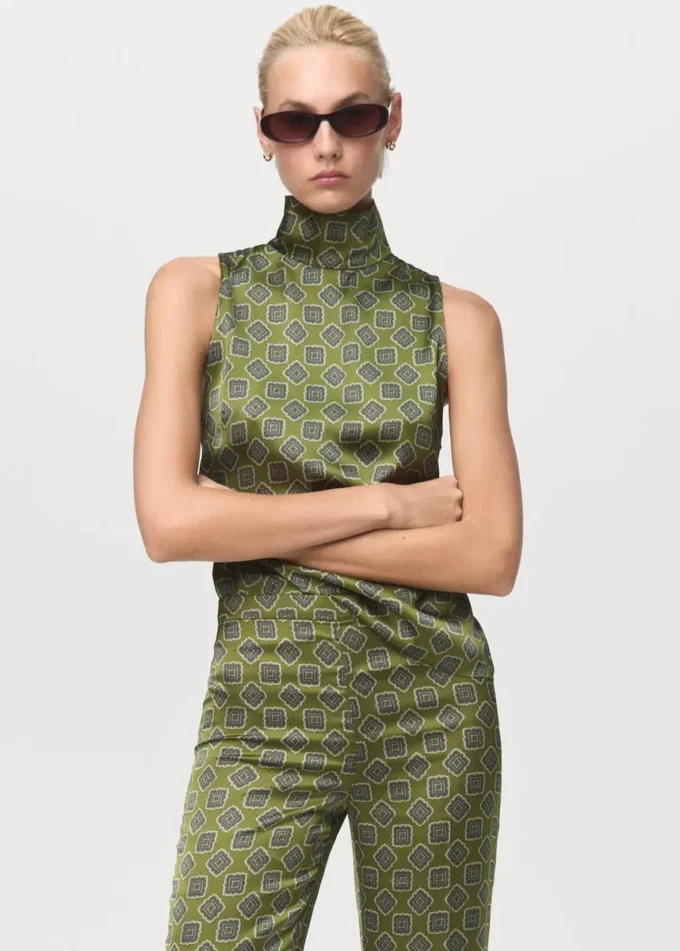 Pantaloni in raso con stampa geometrica Pantaloni in raso con stampa geometrica