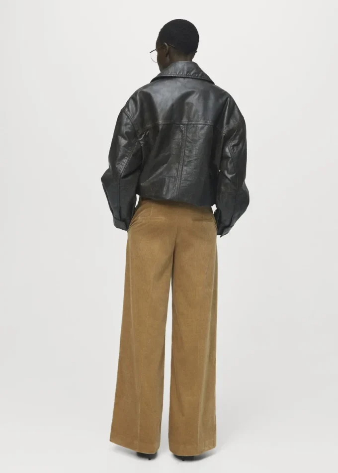 Pantaloni in velluto a coste a gamba larga Pantaloni in velluto a coste a gamba larga