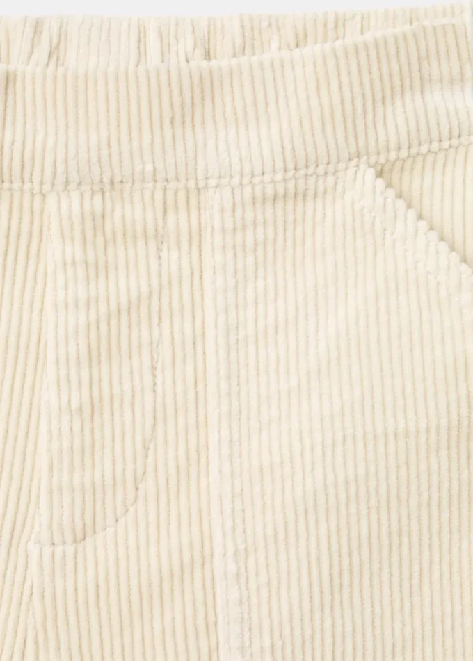 Pantaloni in velluto a coste a gamba larga Pantaloni in velluto a coste a gamba larga