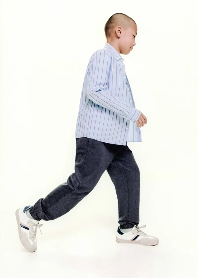 Pantaloni jogging in cotone con elastico in vita Pantaloni jogging in cotone con elastico in vita