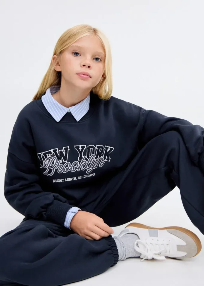 Pantaloni jogging in cotone con elastico in vita Pantaloni jogging in cotone con elastico in vita