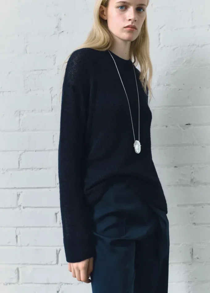 Pantaloni lunghi svasati Pantaloni lunghi svasati