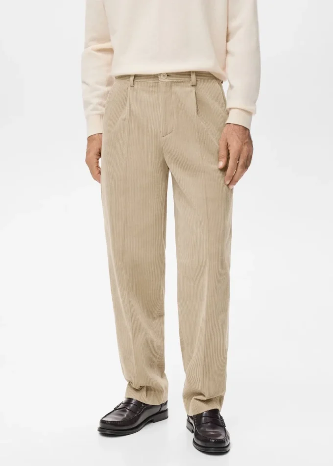 Pantaloni regular fit in velluto a coste Pantaloni regular fit in velluto a coste