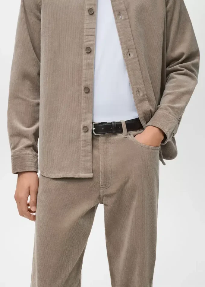 Pantaloni regular fit in velluto a coste Pantaloni regular fit in velluto a coste