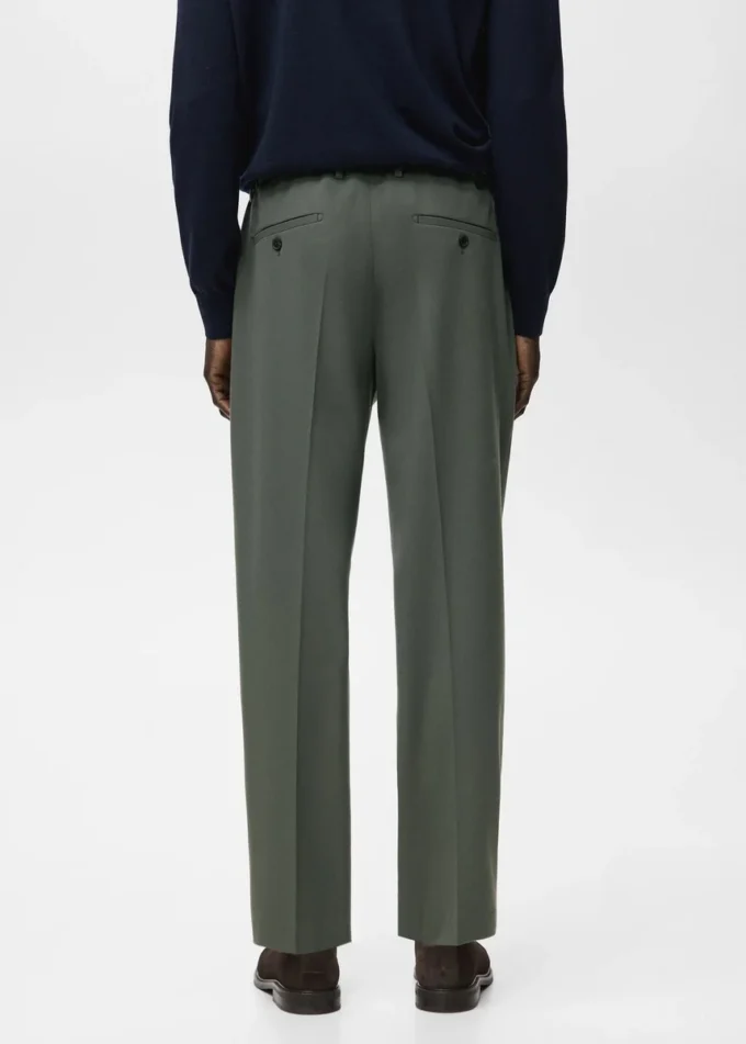 Pantaloni regular fit in velluto a coste con pinces Pantaloni regular fit in velluto a coste con pinces