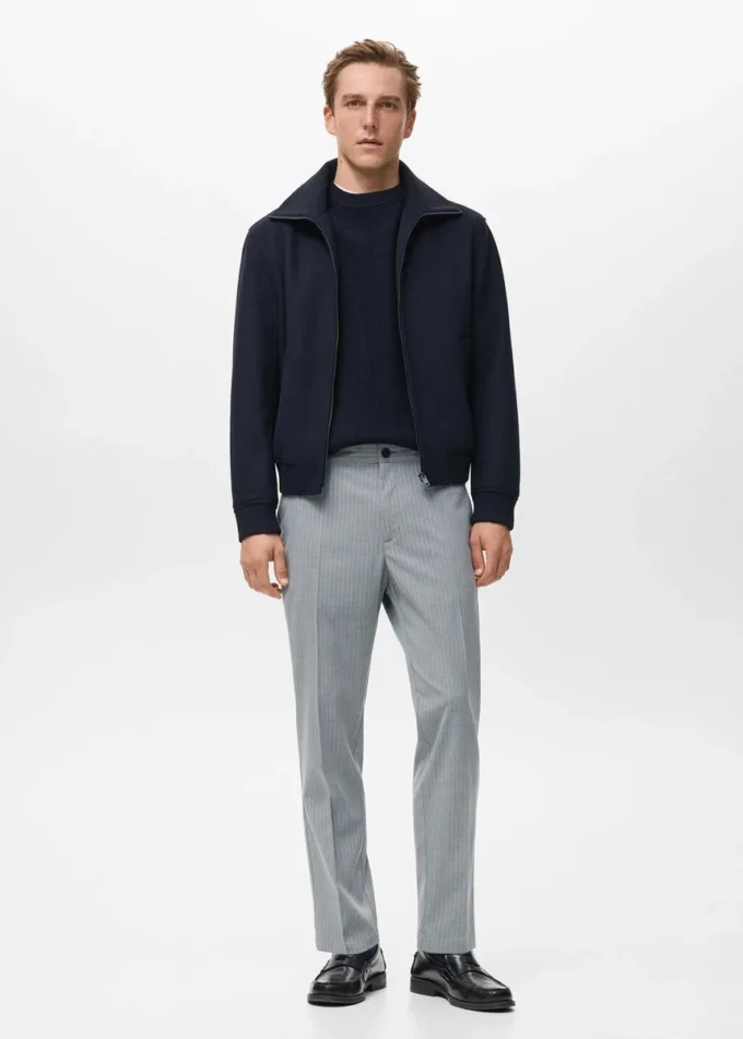 Pantaloni slim fit a righe Pantaloni slim fit a righe