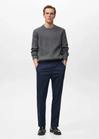 Pantaloni slim fit a righe