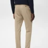 Pantaloni slim fit con pieghe Pantaloni slim fit con pieghe