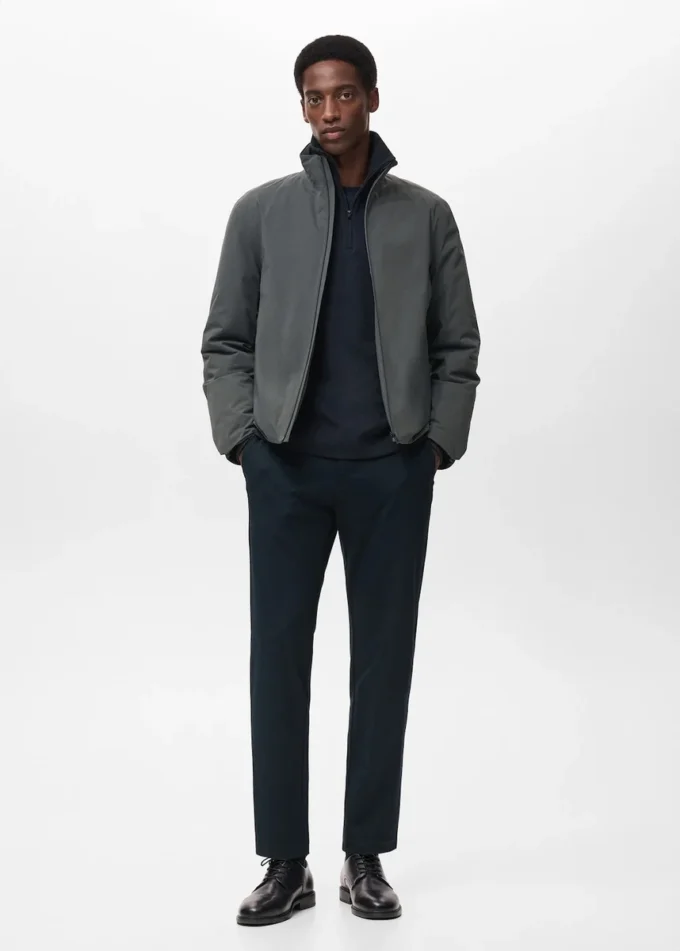 Pantaloni slim fit in tessuto elasticizzato con coulisse Pantaloni slim fit in tessuto elasticizzato con coulisse