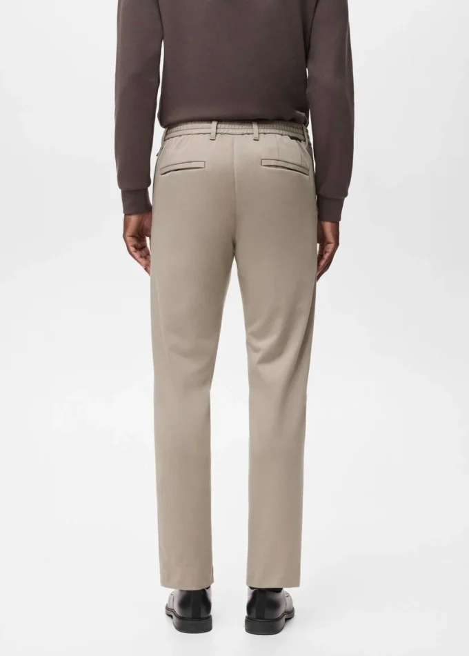 Pantaloni slim fit in tessuto elasticizzato con coulisse Pantaloni slim fit in tessuto elasticizzato con coulisse