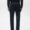 Pantaloni slim fit in tessuto elasticizzato con coulisse Pantaloni slim fit in tessuto elasticizzato con coulisse