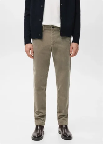 Pantaloni slim fit in velluto a coste Pantaloni slim fit in velluto a coste