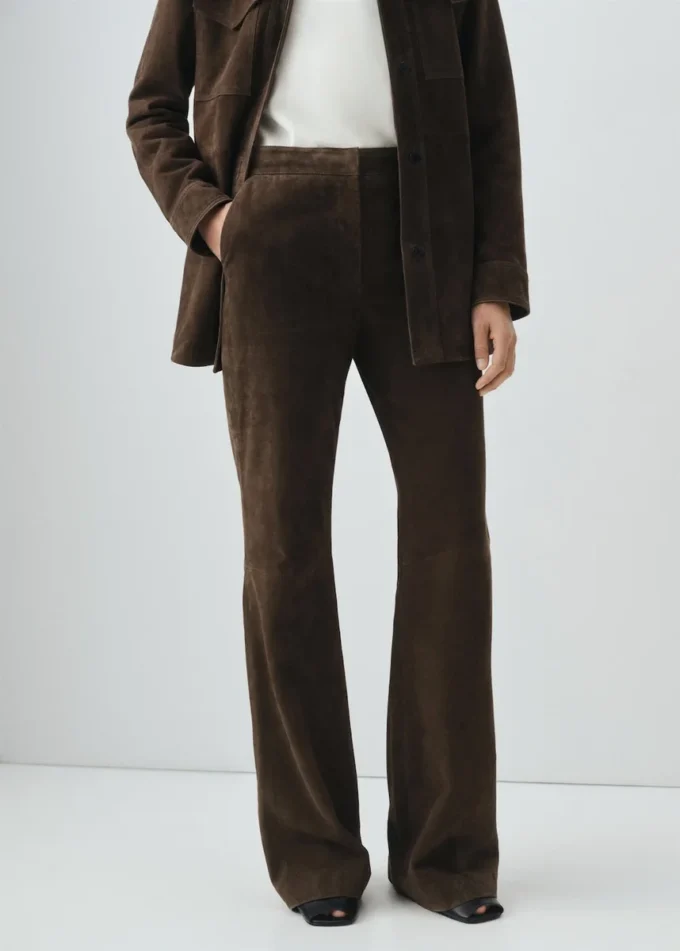 Pantaloni svasati 100% pelle scamosciata Pantaloni svasati 100% pelle scamosciata