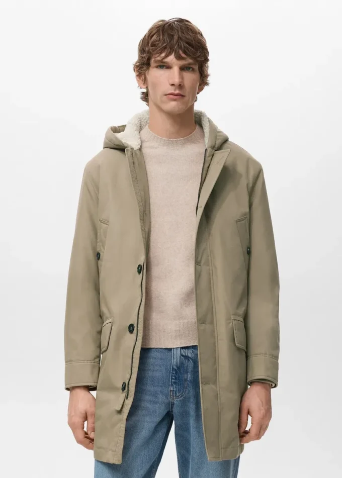 Parka trapuntato con cappuccio idrorepellente Parka trapuntato con cappuccio idrorepellente