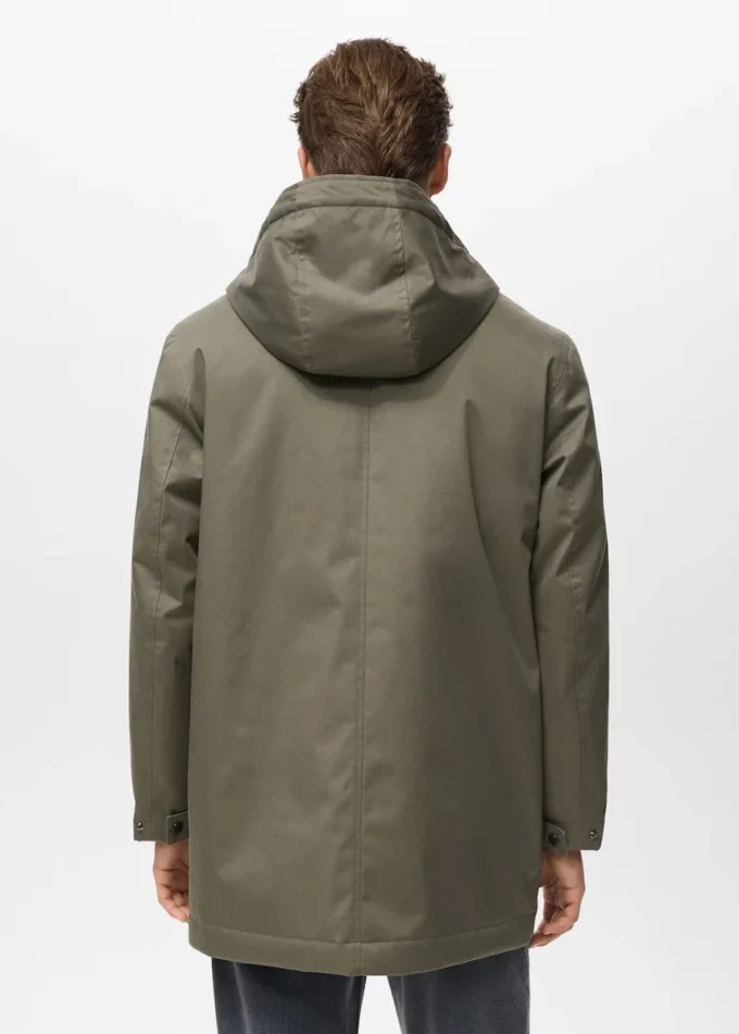 Parka trapuntato con cappuccio idrorepellente Parka trapuntato con cappuccio idrorepellente