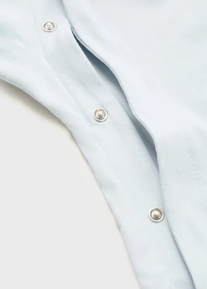 Pigiama con collo a barchetta e tasche