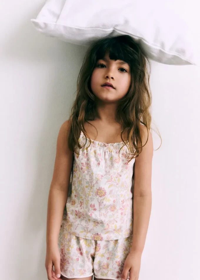 Pigiama con stampa floreale