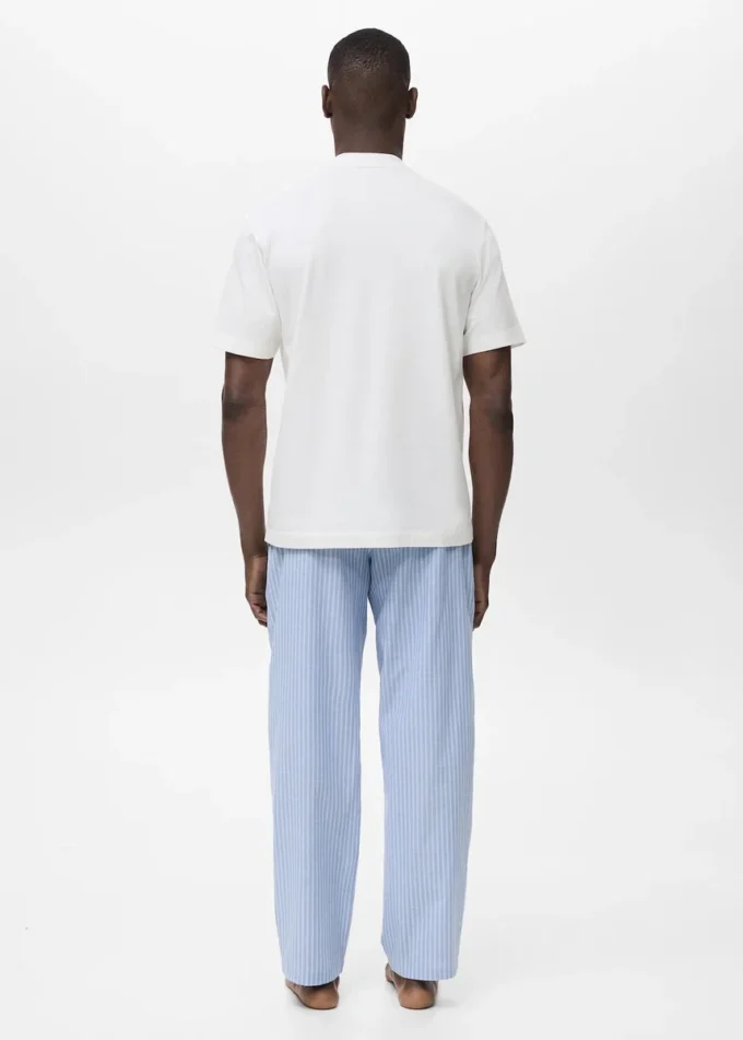 Pigiama in cotone 100% Pigiama in cotone 100%