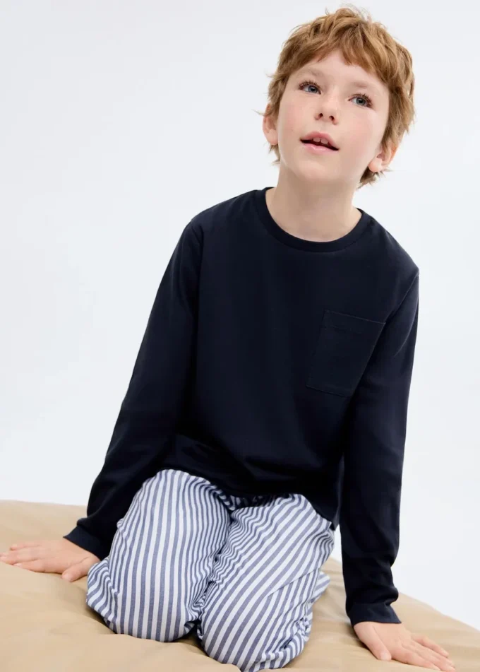 Pigiama lungo a righe