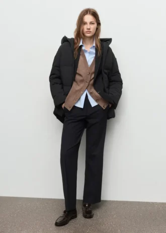 Piumino con cappuccio Piumino con cappuccio