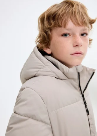 Piumino con cappuccio