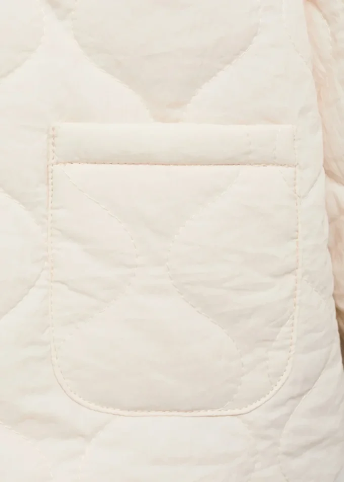 Piumino con cappuccio Piumino con cappuccio