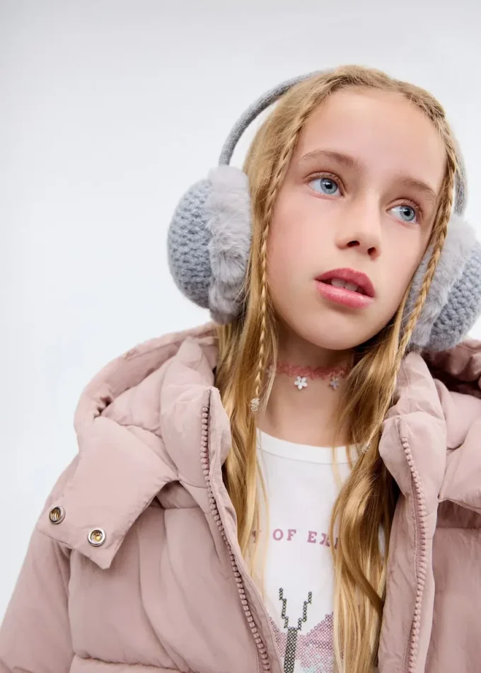 Piumino con cappuccio Piumino con cappuccio