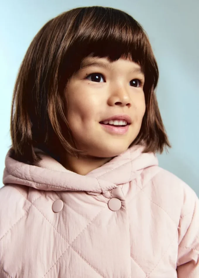 Piumino con cappuccio Piumino con cappuccio