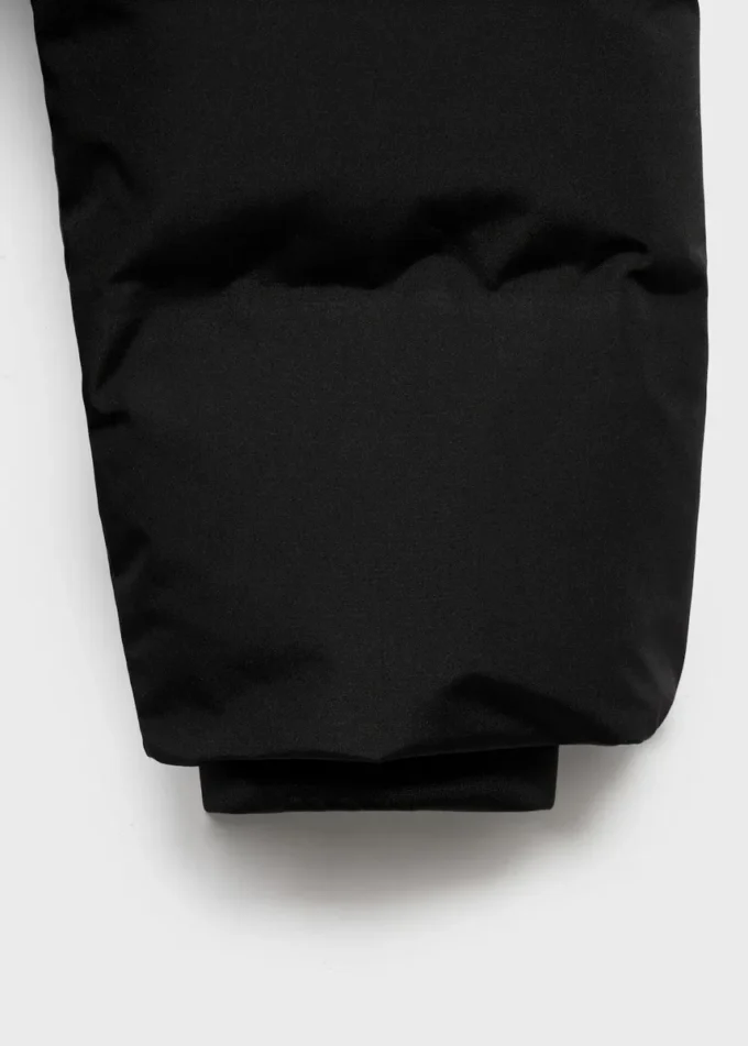 Piumino con cappuccio Piumino con cappuccio