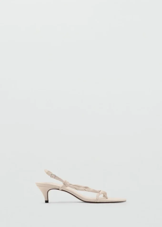 Sandali con strisce arricciate Sandali con strisce arricciate