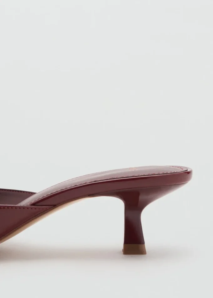 Sandali con tacco kitten Sandali con tacco kitten