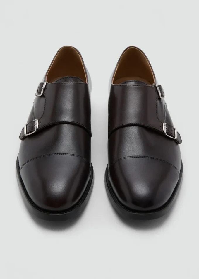 Scarpa in pelle con doppia fibbia Scarpa in pelle con doppia fibbia