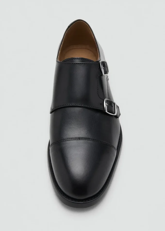 Scarpa in pelle con doppia fibbia Scarpa in pelle con doppia fibbia