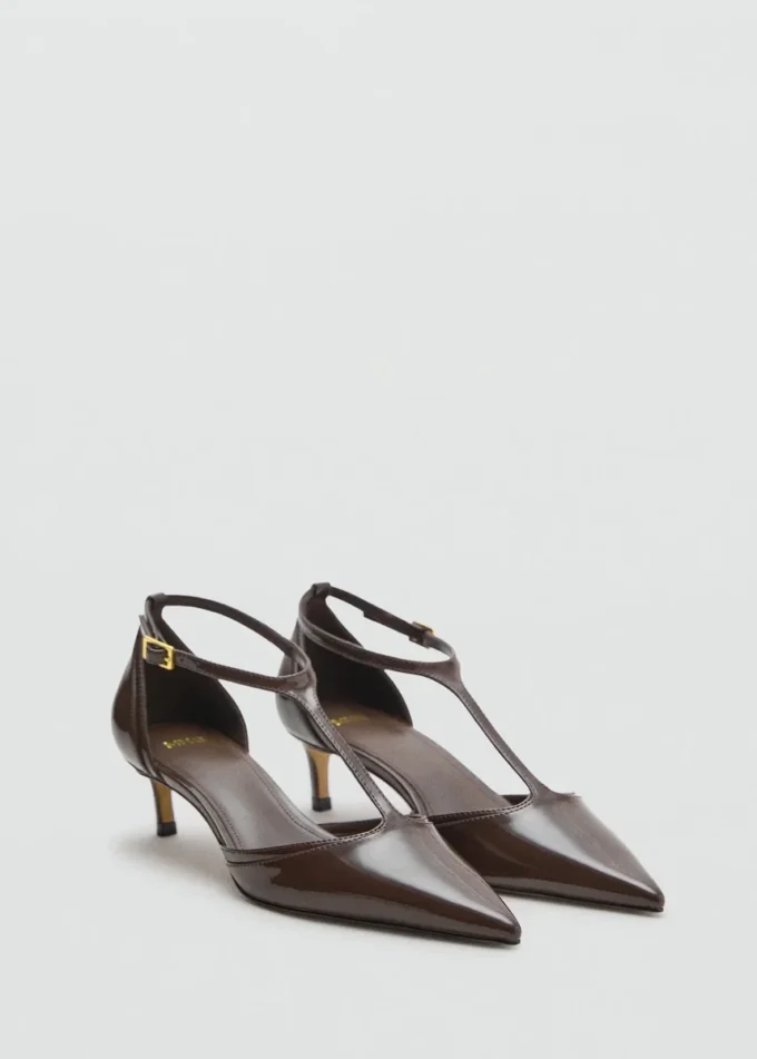 Scarpe con tacco basso in vernice Scarpe con tacco basso in vernice