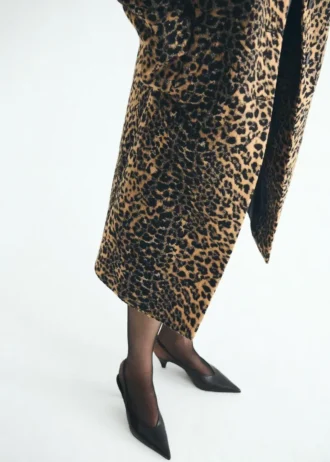 Scarpe con tacco in pelle a punta