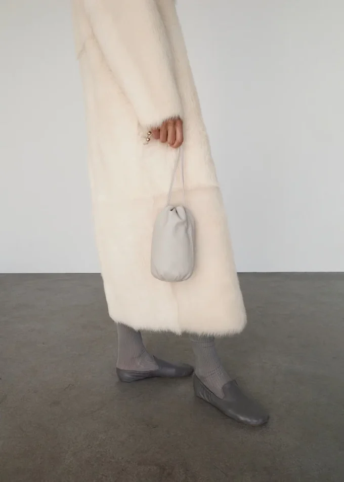 Scarpe in pelle con arricciature Scarpe in pelle con arricciature