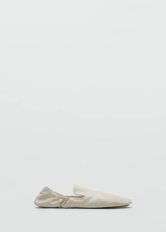 Scarpe in pelle con arricciature Scarpe in pelle con arricciature