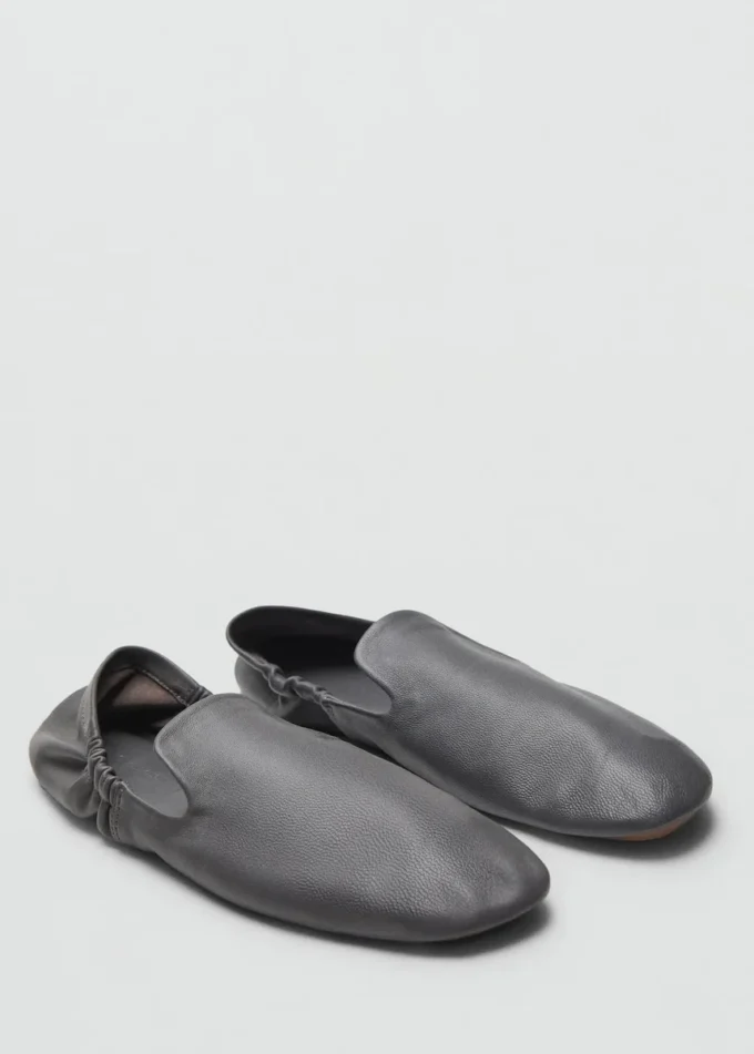 Scarpe in pelle con arricciature Scarpe in pelle con arricciature