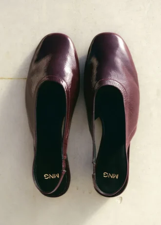 Scarpe in pelle con tacco largo