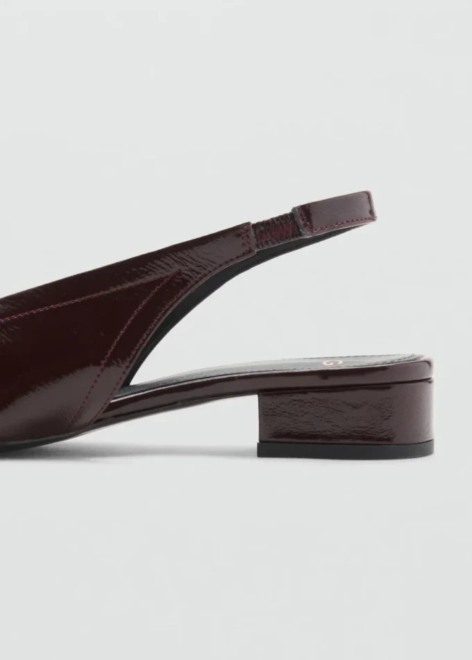 Scarpe in pelle con tacco largo Scarpe in pelle con tacco largo