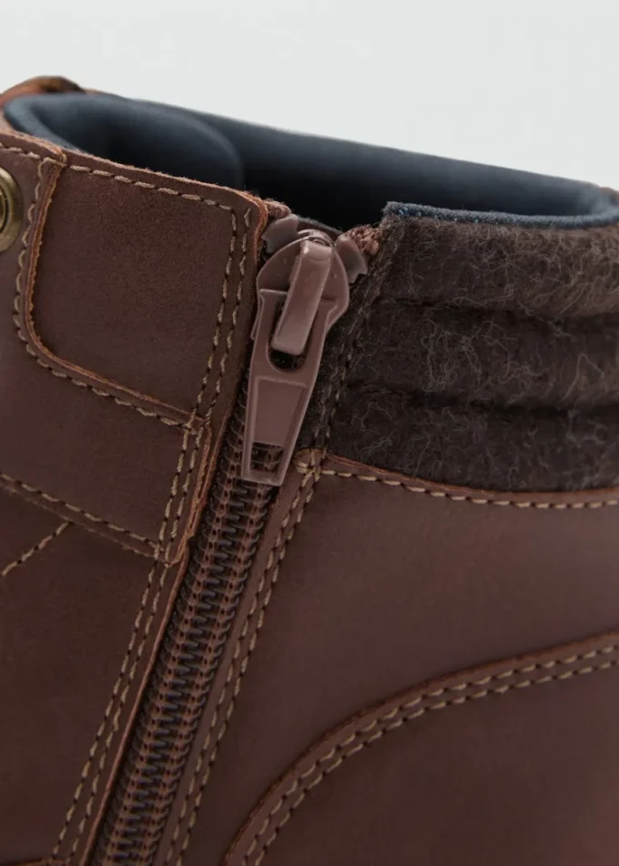 Scarponcini da montagna con cerniera