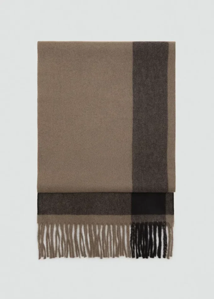 Sciarpa con motivo a righe Sciarpa con motivo a righe