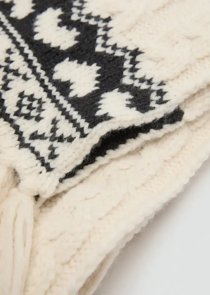 Sciarpa lavorata a maglia