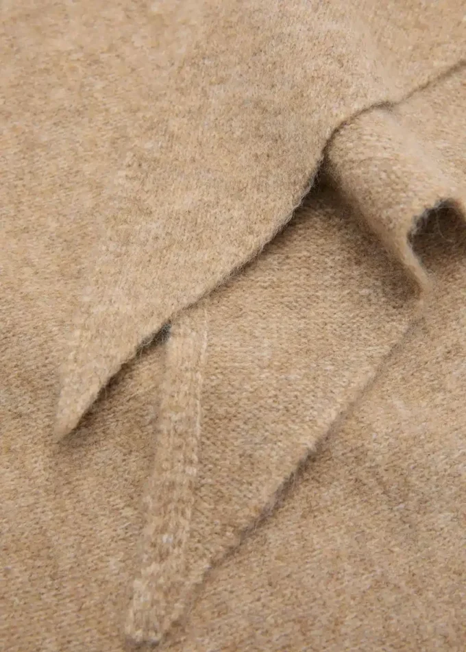 Sciarpa lavorata a maglia