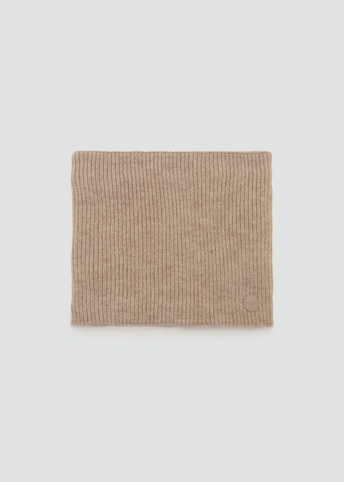 Sciarpa lavorata a maglia Sciarpa lavorata a maglia