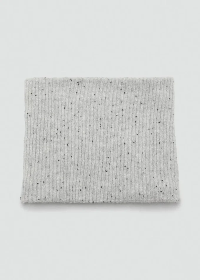 Sciarpa lavorata a maglia con paillettes Sciarpa lavorata a maglia con paillettes