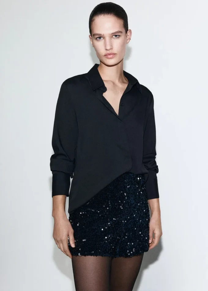 Shorts in velluto con paillettes Shorts in velluto con paillettes