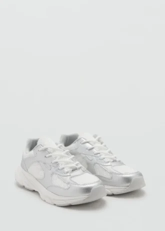 Sneakers combinate con lacci