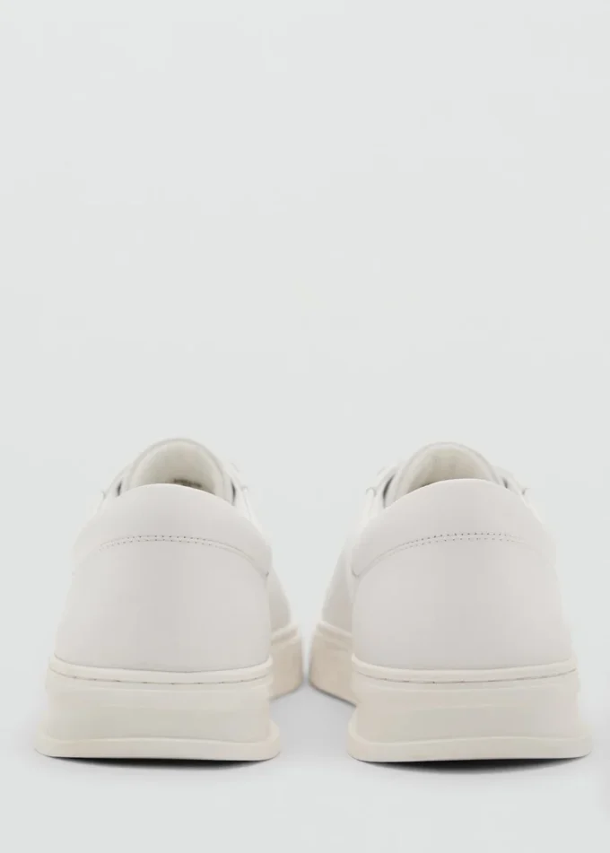 Sneakers con pannello in pelle Sneakers con pannello in pelle